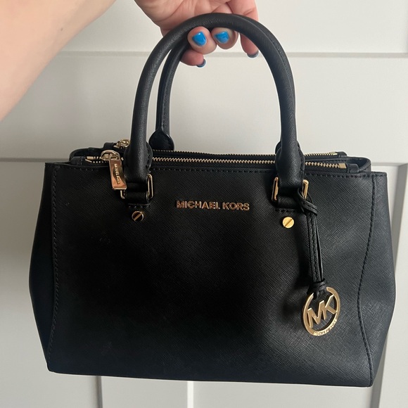 Michael Kors Handbags - Michael Kors Sutton Medium Saffiano Leather
Satchel